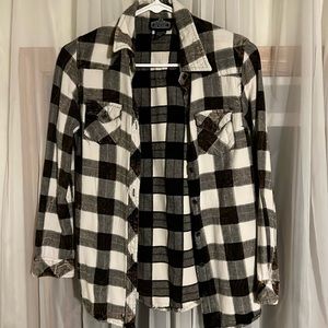 Brown/white button up - sz medium - FITS LIKE A SMALL